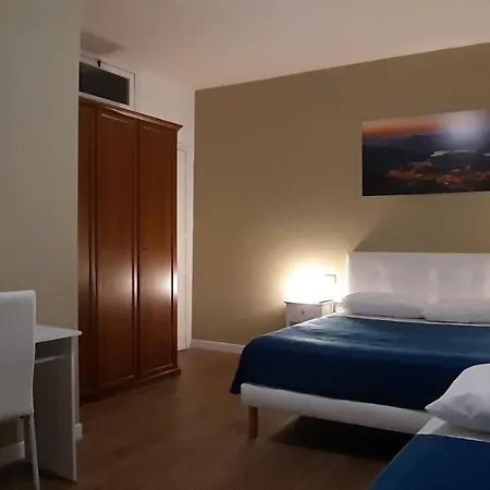 Guest House Piana Degli Albanesi Gæstehus *